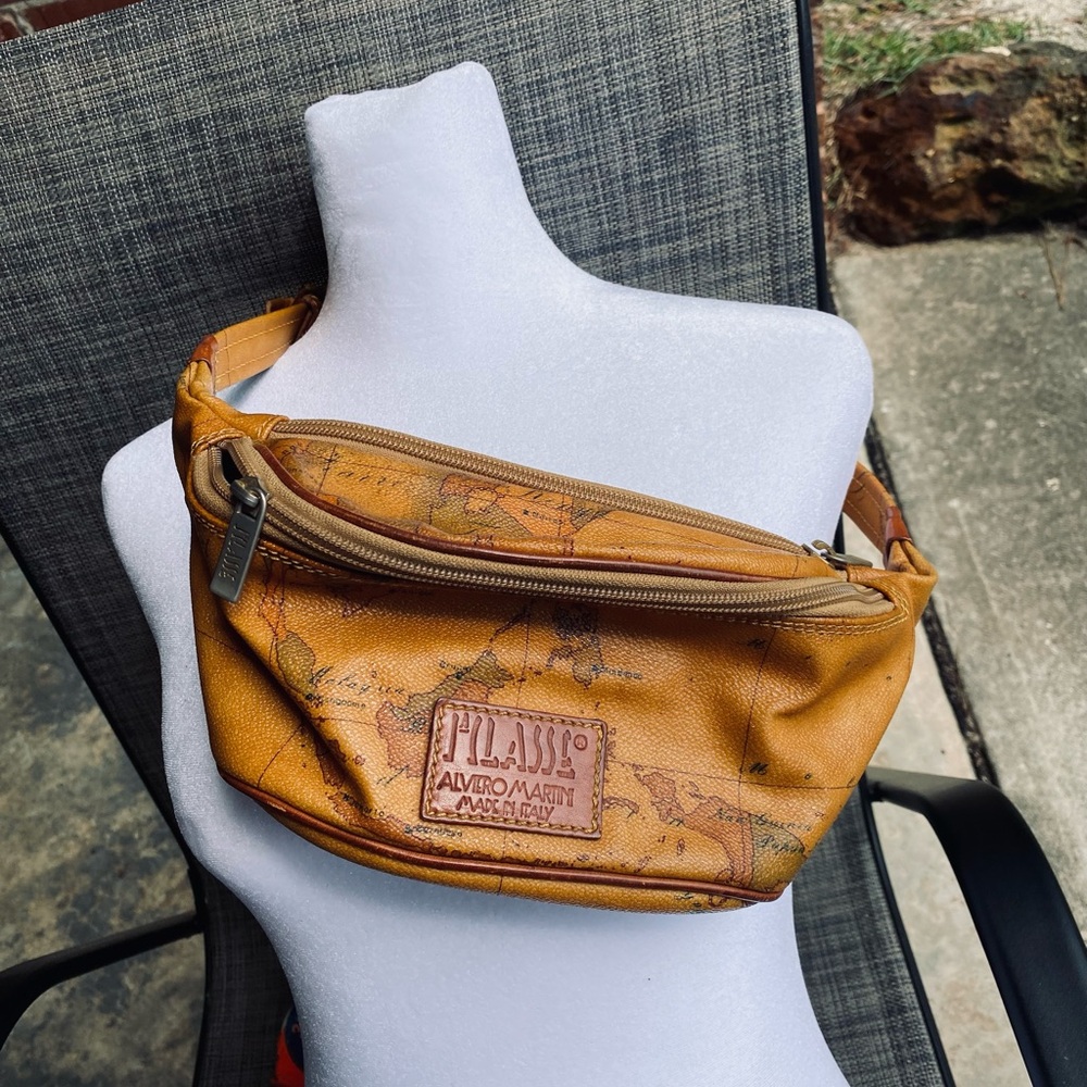 Alviero Martini Tan Belt Bag Leather Casual